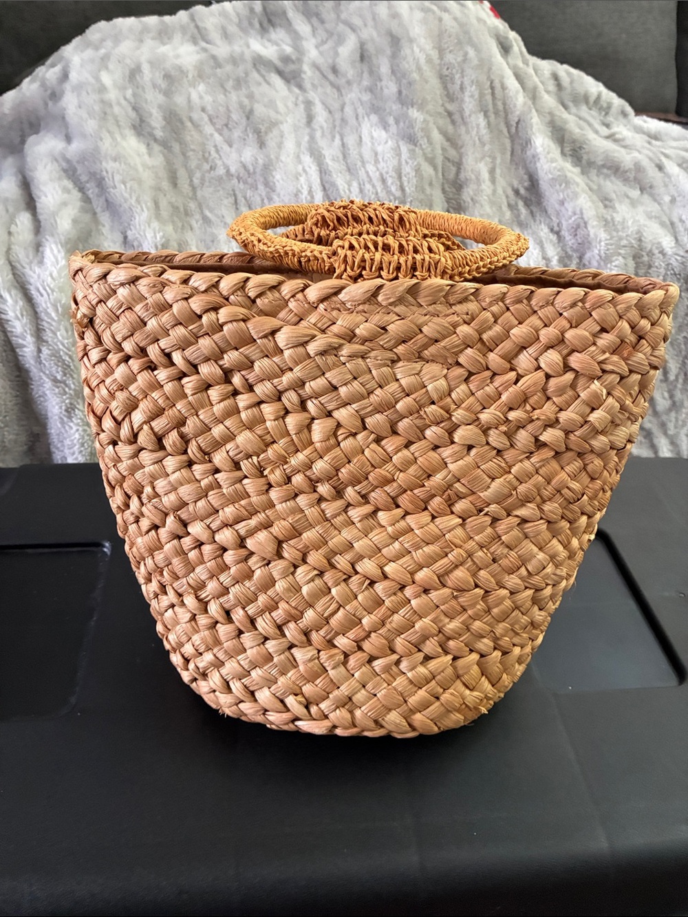 l*space Woven Straw Tote Basket in Natural Tan